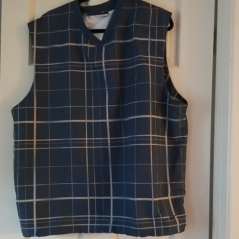 Nike golf vest
